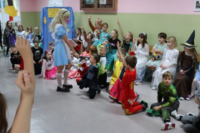 b_1024_768_0_00_images_2023_2024_Swietlica_Bajkowe_Swieto_402268315_805315178063099_2005550525795790525_n